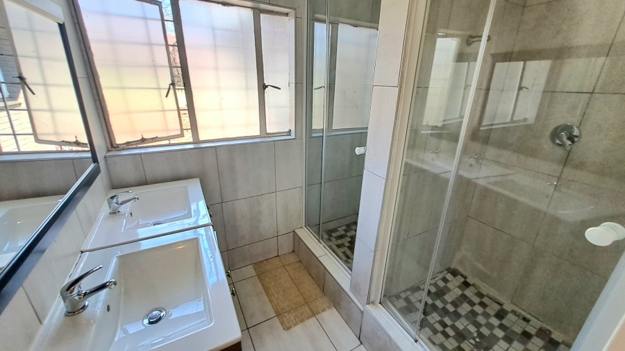 16 Bedroom Property for Sale in Universitas Free State